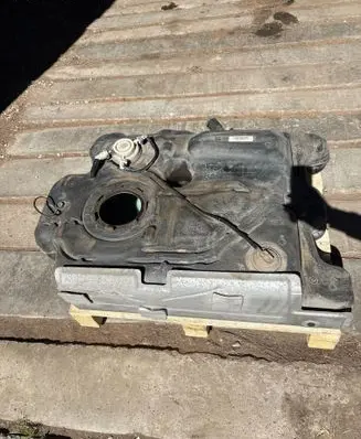 Chrysler Town u0026 Country V Fuel tank P68043775AD 68043775AD