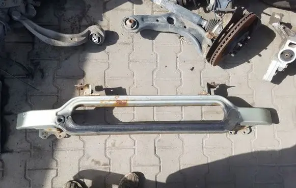 Peugeot 407 Front bumper cross member