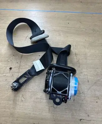 Mazda CX-3 Front seatbelt