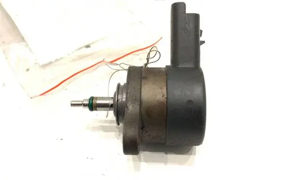 Peugeot 607 Fuel pressure regulator 0281002493