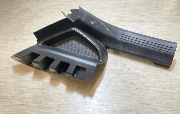 Volvo XC40 Rear sill trim cover 32296003