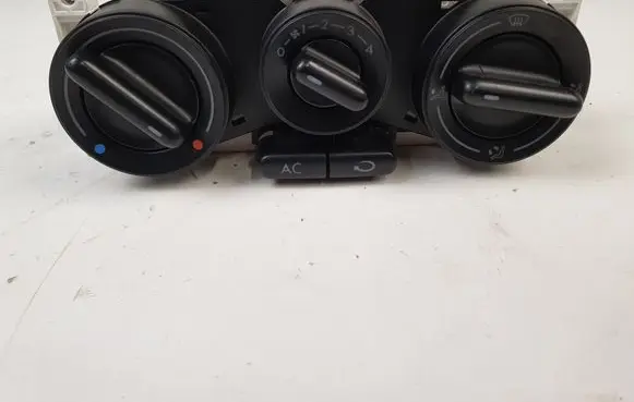 Volkswagen New Beetle Climate control unit 1C0820045D