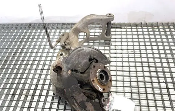 Citroen C5 Front wheel hub spindle knuckle 