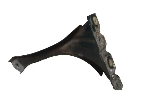 Audi A6 S6 C5 4B Fender mounting bracket 4B0821136A