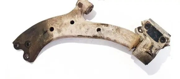 Honda CR-V Front lower control arm/wishbone