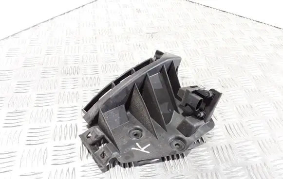 Audi A3 S3 8P Bumper support mounting bracket corner 8P4807393LI