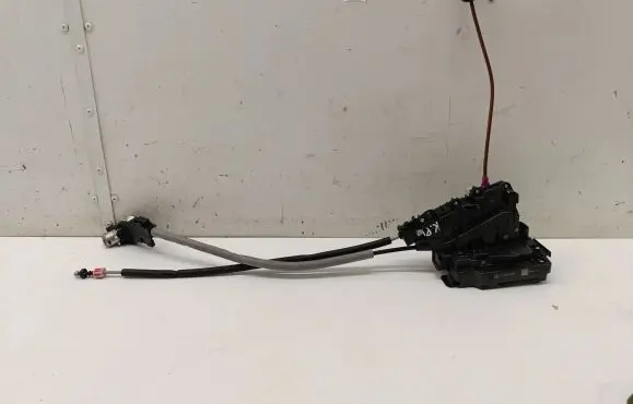 Mercedes-Benz E W214 Front door lock A2230030899 A0997200502