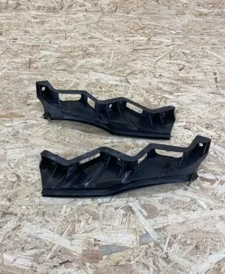 Volkswagen PASSAT B6 Front bumper mounting bracket 3C0807890