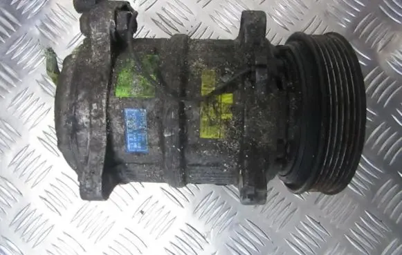 Volvo S40, V40 Air conditioning (A/C) compressor (pump) 8708581 973856