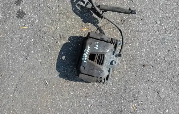 Renault Megane IV Front brake caliper