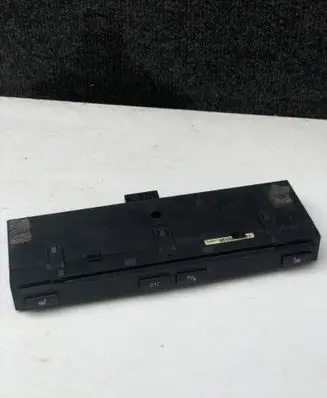 BMW 5 E60 E61 Seat heating switch 13580562