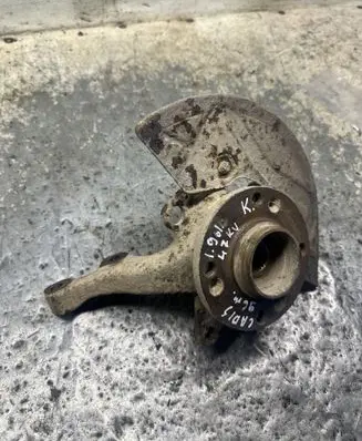 Volkswagen Caddy Front wheel hub