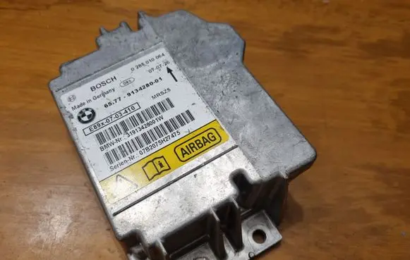 BMW 1 E81 E87 Airbag control unit/module 0285010064 6577913428001