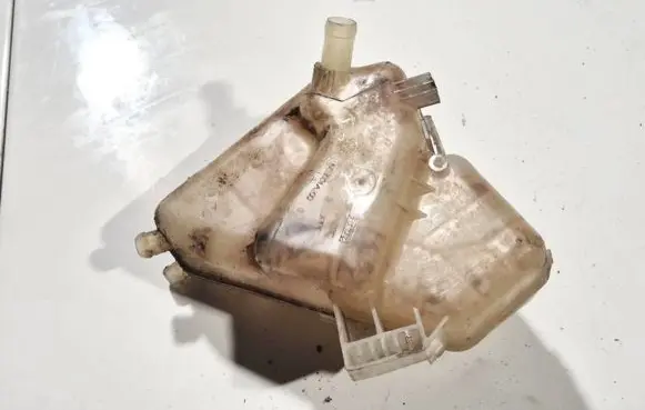 Coolant expansion tank/reservoir