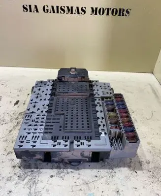 Volvo S60 Fuse module 9162438
