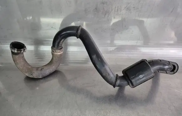 Renault Trafic II (X83) Intercooler hose/pipe 8200760909 93861385 071650