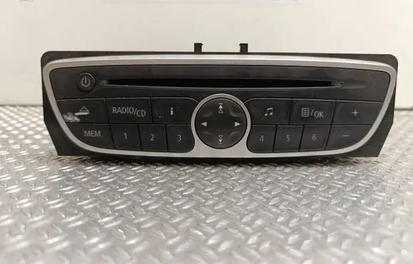 Renault Twingo II Radio/CD/DVD/GPS head unit 281150031R K966CECURTTY