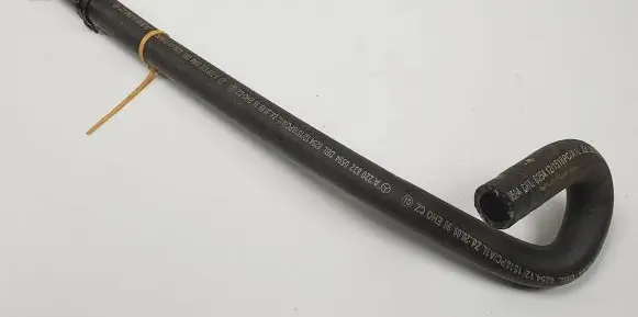 Mercedes-Benz S W220 Engine coolant pipe/hose A2208320594