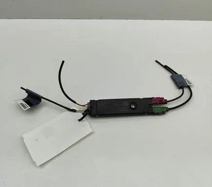 Mercedes-Benz SLC R172 Aerial antenna amplifier A1729051301