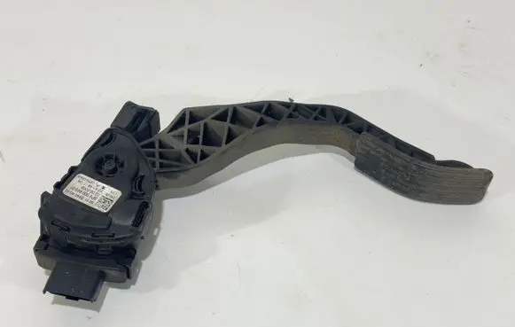 Peugeot 207 Accelerator throttle pedal 9681844480
