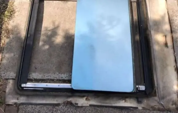 Mercedes-Benz W123 Sunroof set 