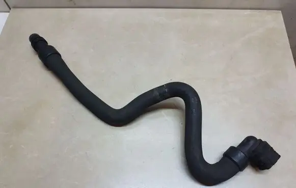 Opel Insignia A Engine coolant pipe/hose