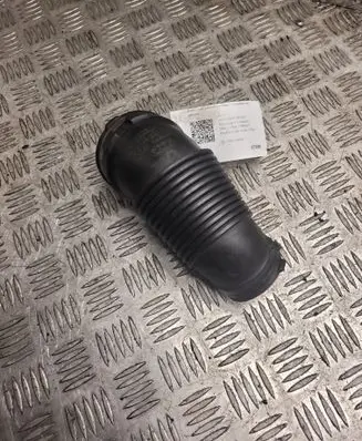 Audi A6 S6 C6 4F Air intake hose/pipe 4F0129615D