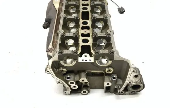 Jaguar XJ X350 Engine head 
