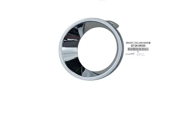 Toyota Hilux VIII Front bumper upper radiator grill