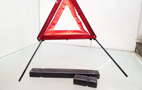 Skoda Octavia Mk3 (5E) Emergency warning sign 