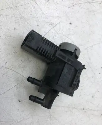 Audi Q5 SQ5 Turbo solenoid valve 1K0906283A