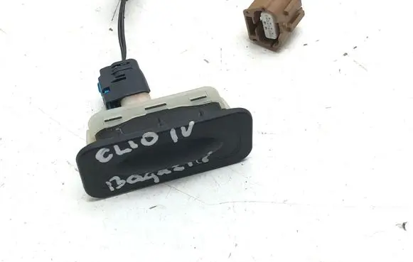 Renault Clio IV Tailgate/boot open switch button 240514079R