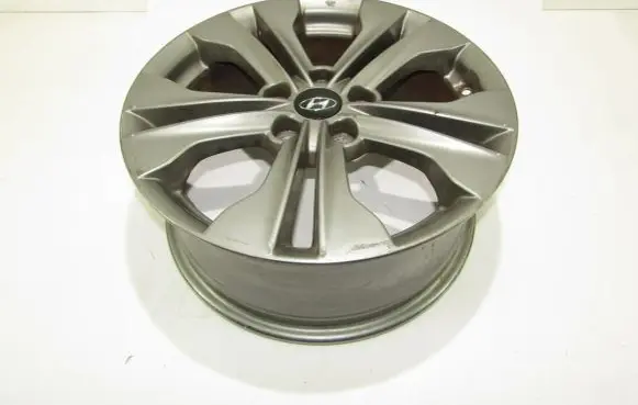 Hyundai Santa Fe R17 alloy rim 529104Z175