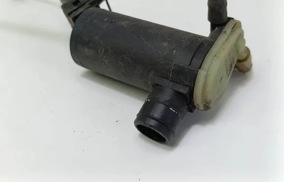 Ford Fiesta Windscreen/windshield washer pump 2S6T17K624BA
