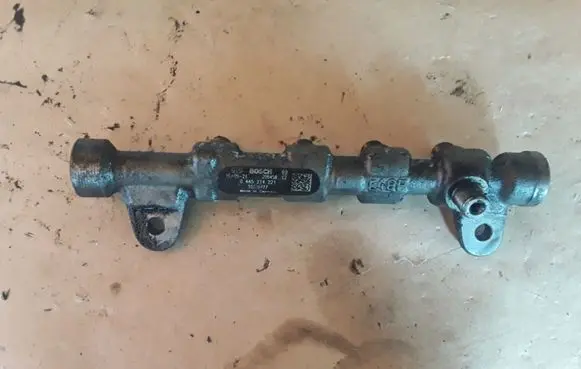 Opel Zafira C Fuel main line pipe 0445214221 55576177