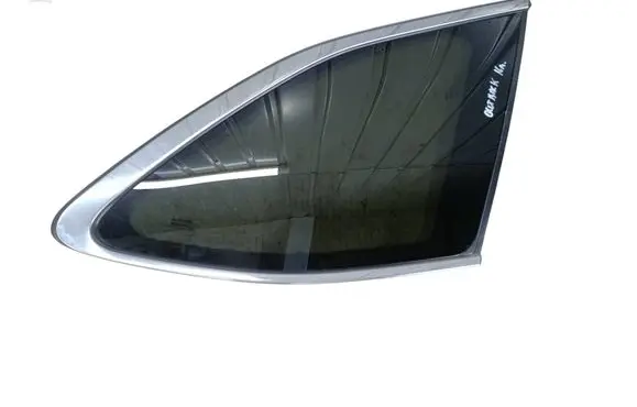 Subaru Outback (BS) Rear side window