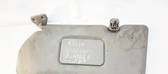 Nissan Almera Tino Sun visor
