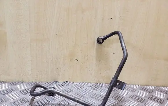 Coolant pipe/hose
