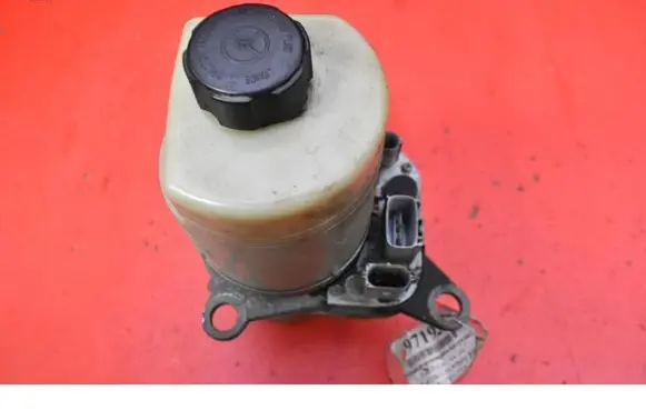 Ford Focus C-MAX Power steering pump 4M51-3K514-BD