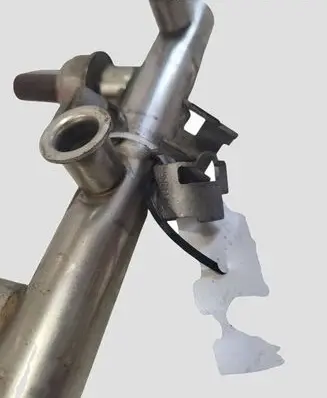Audi Q5 SQ5 8R Fuel main line pipe 06E130089Q