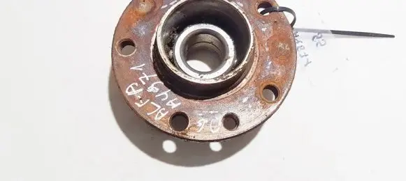 Alfa Romeo Giulietta Rear wheel hub