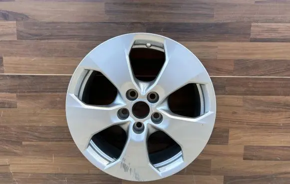 R17 alloy rim