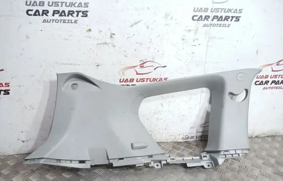 Mitsubishi Outlander (D)pillar trim (top) 7230A081