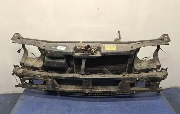 Volkswagen Golf III Front bodywork piece 