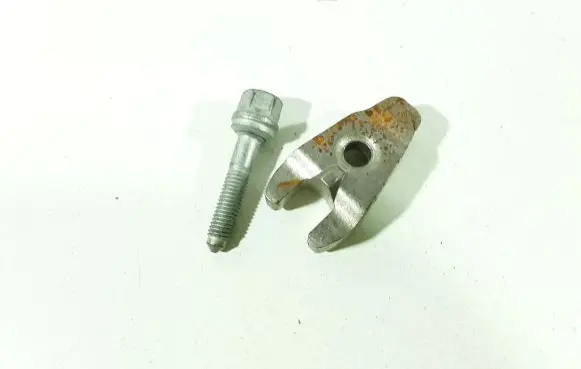 Mazda 2 Fuel Injector clamp holder
