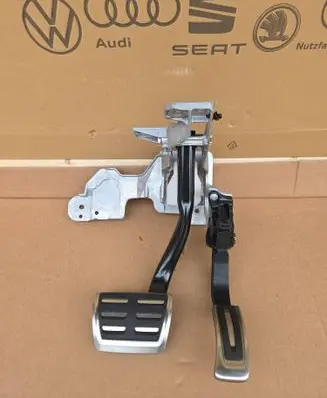 Audi RS7 C8 Brake pedal bracket assembly 4K1723117 8W1723523A