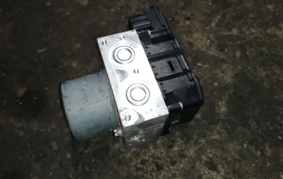 Ford Mondeo MK IV ABS Pump CG912C405FB