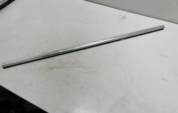 Mercedes-Benz CLS C218 X218 Rear door glass trim molding