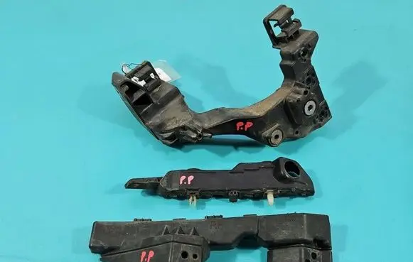 KIA Ceed Front bumper mounting bracket 86516A2000 IMPRK1560489