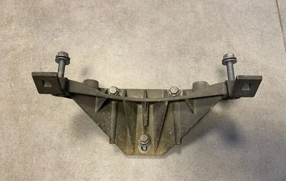 BMW X5 E70 Gearbox mounting bracket 51717137238